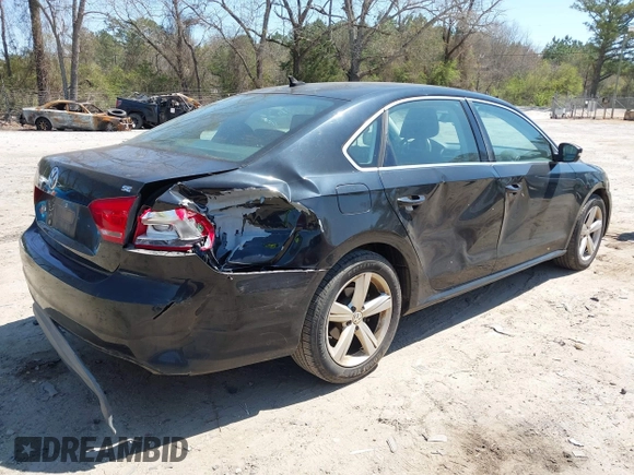 2013 Volkswagen Passat SE z VIN 1VWBP7A39DC094211, wystawiony jako IAAI lot #41894764 z przebiegiem 130 955 mil mil oraz . Historia ofert i sprzedaży dostępna na DreamBid. Obrazek 6.