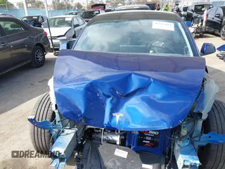 2025 Tesla Model 3 Long Range z VIN 5YJ3E1EB3SF907019, wystawiony jako IAAI lot #42117014 z przebiegiem 3 323 mil mil oraz . Historia ofert i sprzedaży dostępna na DreamBid. Obrazek 13.