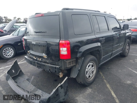 2017 Jeep Patriot Sport z VIN 1C4NJPBB9HD103349, wystawiony jako IAAI lot #41528460 z przebiegiem 122 026 mil mil oraz . Historia ofert i sprzedaży dostępna na DreamBid. Obrazek 4.