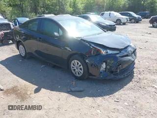2022 Toyota Prius L Eco with VIN JTDKAMFU1N3182790, listed as a IAAI auction lot 41993264 with 124,777 mi miles and . Bid and sale history available at DreamBid. Image 1.
