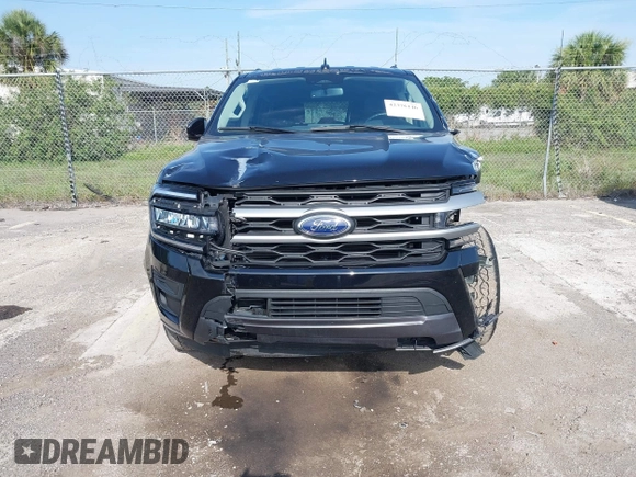 2024 Ford Expedition Max XLT с VIN 1FMJK1H83REA27722, выставлен на аукционе IAAI как лот 42376146 с пробегом 31 277 миль миль и . История ставок и продаж доступна на DreamBid. Изображение 12.
