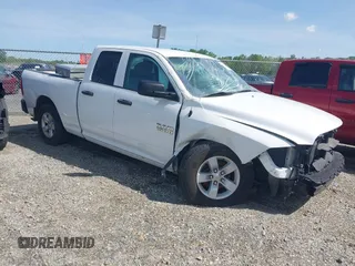 2018 Ram 1500 Express z VIN 1C6RR7FG6JS254318, wystawiony jako IAAI lot #42053687 z przebiegiem 149 423 mil mil oraz . Historia ofert i sprzedaży dostępna na DreamBid. Obrazek 1.