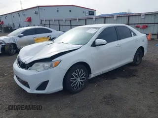2013 Toyota Camry L with VIN 4T1BF1FK6DU269362, listed as a IAAI auction lot 42004165 with 184,876 mi miles. Bid and sale history available at carsss.com. Image 2.