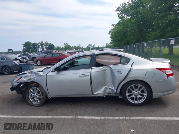 2010 Nissan Maxima SV with VIN 1N4AA5AP6AC826979, listed as a IAAI auction lot 42589811 with 154,724 mi miles and . Bid and sale history available at DreamBid. Image 14.
