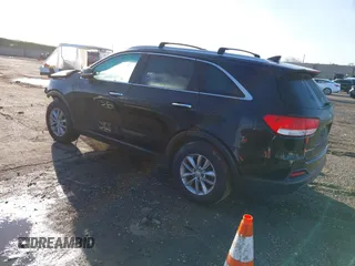 2018 Kia Sorento LX with VIN 5XYPG4A31JG415818, listed as a IAAI auction lot 41794227 with 94,439 mi miles. Bid and sale history available at carsss.com. Image 3.