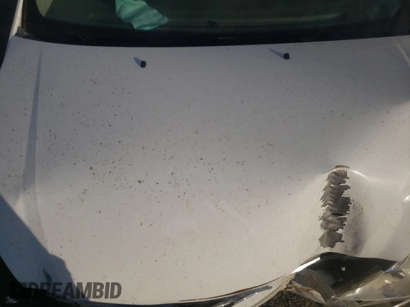 2011 Kia Sedona LX with VIN KNDMG4C74B6370803, listed as a Copart auction lot 77228344 with 142,394 mi miles and Salvage Title. Bid and sale history available at DreamBid. Image 12.