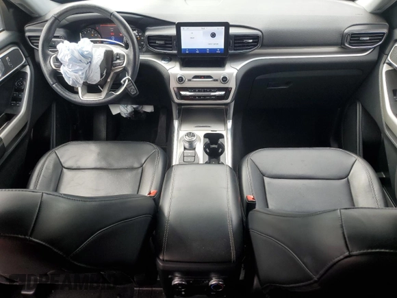 2022 Ford Explorer XLT with VIN 1FMSK8DH7NGA62104, listed as a Copart auction lot 50810145 with 65,605 mi miles and Salvage Title. Bid and sale history available at DreamBid. Image 8.
