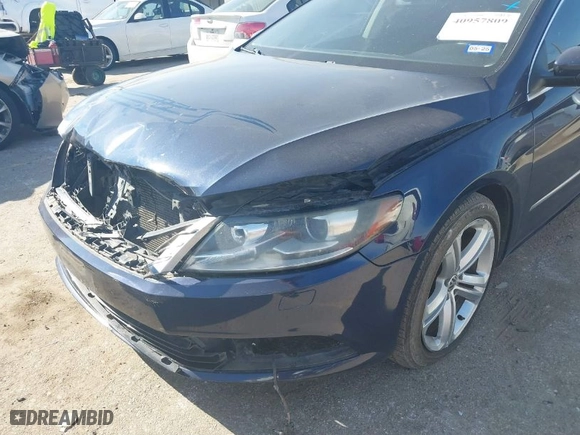 2013 Volkswagen CC Sport with VIN WVWBN7AN8DE510330, listed as a IAAI auction lot 40957809 with 119,859 mi miles. Bid and sale history available at carsss.com. Image 6.
