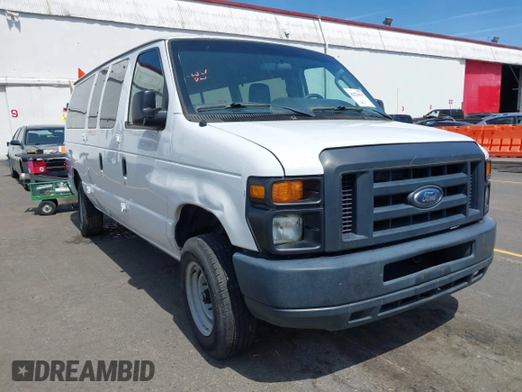 2013 Ford Econoline Passenger XL z VIN 1FBNE3BL4DDA56459, wystawiony jako IAAI lot #42223633 z przebiegiem 411 732 mil mil oraz . Historia ofert i sprzedaży dostępna na DreamBid. Obrazek 1.