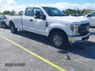 2019 Ford F-250 XL с VIN 1FT7X2A67KEC53878, выставлен на аукционе IAAI как лот 42707576 с пробегом 155 920 миль миль и . История ставок и продаж доступна на DreamBid. Изображение 1.