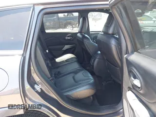 2019 Jeep Cherokee Limited with VIN 1C4PJMDX7KD460830, listed as a IAAI auction lot 41987186 with 118,202 mi miles and . Bid and sale history available at DreamBid. Image 8.