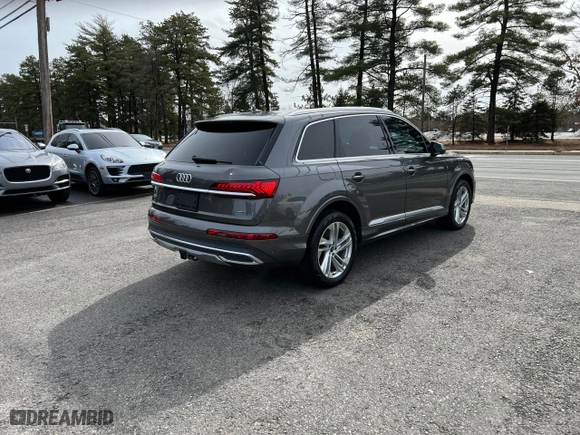 2021 Audi Q7 Premium with VIN WA1AXAF70MD033857, listed as a Copart auction lot 46061494 with 62,943 mi miles. Bid and sale history available at carsss.com. Image 4.