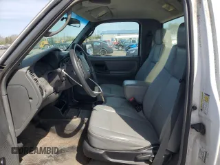 2007 Ford Ranger XL z VIN 1FTYR10U17PA27307, wystawiony jako Copart lot #54488125 z przebiegiem 226 354 mil mil oraz Szkoda całkowita • Salvage title. Historia ofert i sprzedaży dostępna na DreamBid. Obrazek 7.