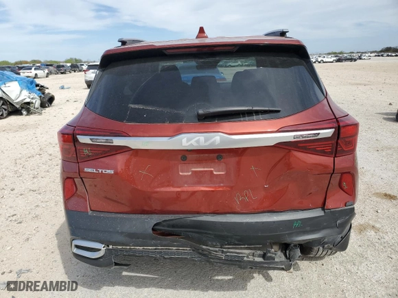 2023 Kia Seltos S with VIN KNDEUCAA4P7449427, listed as a Copart auction lot 49227815 with 24,197 mi miles and Salvage Title. Bid and sale history available at carsss.com. Image 6.
