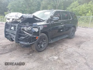 2022 Chevrolet Tahoe Commercial z VIN 1GNSCLED4NR235962, wystawiony jako IAAI lot #42515868 z przebiegiem 73 003 mil mil oraz . Historia ofert i sprzedaży dostępna na DreamBid. Obrazek 17.