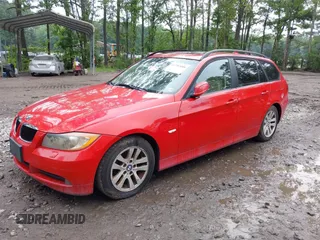 2006 BMW 3 Series 325xi z VIN WBAVT13526KW23205, wystawiony jako IAAI lot #42707089 z przebiegiem 179 376 mil mil oraz . Historia ofert i sprzedaży dostępna na DreamBid. Obrazek 2.