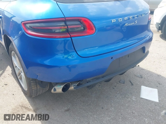 2017 Porsche Macan S z VIN WP1AB2A53HLB10165, wystawiony jako IAAI lot #42757107 z przebiegiem 81 468 mil mil oraz . Historia ofert i sprzedaży dostępna na DreamBid. Obrazek 6.