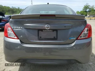 2016 Nissan Versa SV z VIN 3N1CN7AP0GL835261, wystawiony jako Copart lot #57330285 z przebiegiem 121 670 mil mil oraz Szkoda całkowita • Salvage title. Historia ofert i sprzedaży dostępna na DreamBid. Obrazek 6.