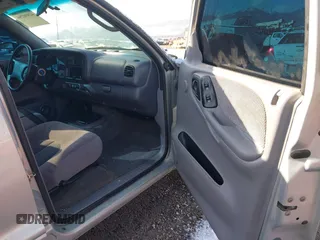 1998 Dodge Durango z VIN 1B4HS28Y1WF132982, wystawiony jako IAAI lot #41890256 z przebiegiem 112 690 mil mil oraz . Historia ofert i sprzedaży dostępna na DreamBid. Obrazek 5.