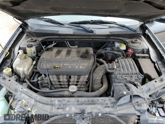 2012 Chrysler 200 Limited with VIN 1C3CCBCB4CN191088, listed as a Copart auction lot 53318964 with 184,065 mi miles and Salvage Title. Bid and sale history available at carsss.com. Image 11.