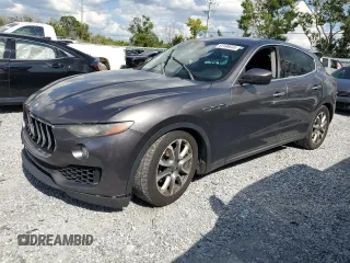 2017 Maserati Levante z VIN ZN661XUA8HX200015, wystawiony jako Copart lot #61198645 z przebiegiem 121 921 mil mil oraz Czysty tytuł • Clean title. Historia ofert i sprzedaży dostępna na DreamBid. Obrazek 1.