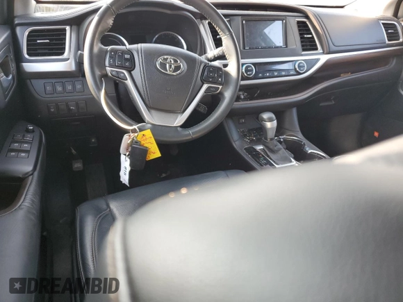 2015 Toyota Highlander Hybrid Limited with VIN 5TDDCRFHXFS009725, listed as a Copart auction lot 71092454 with 0 mi miles and Salvage Title. Bid and sale history available at carsss.com. Image 8.