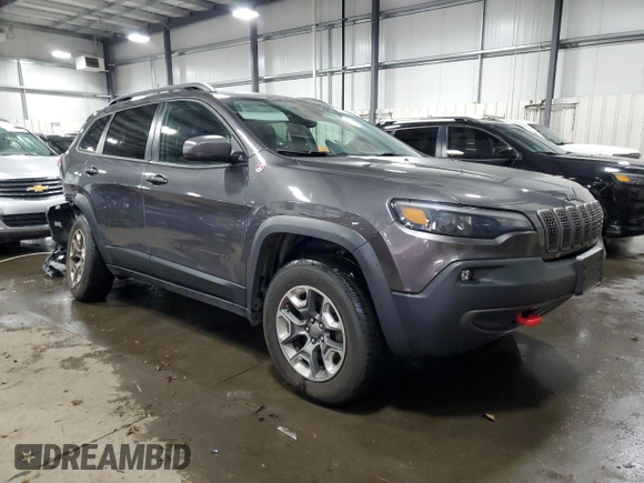 2019 Jeep Cherokee Trailhawk Elite with VIN 1C4PJMBNXKD182846, listed as a Copart auction lot 84090984 with 79,212 mi miles and Salvage title. Bid and sale history available at DreamBid. Image 4.