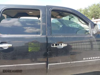 2007 Chevrolet Silverado 1500 LS with VIN 2GCEK13CX71727365, listed as a IAAI auction lot 40357043 with 1 mi miles. Bid and sale history available at carsss.com. Image 19.