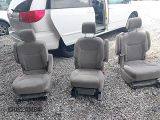 2006 Toyota Sienna LE with VIN 5TDBA23C56S057744, listed as a IAAI auction lot 41663288 with 158,299 mi miles and . Bid and sale history available at DreamBid. Image 12.