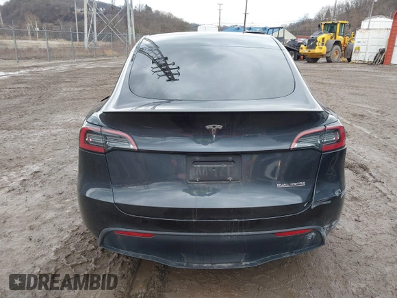 2024 Tesla Model Y Performance with VIN 7SAYGDEF7RF020203, listed as a IAAI auction lot 41639077 with 14,493 mi miles and . Bid and sale history available at DreamBid. Image 16.
