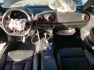 2018 Audi RS 3 z VIN WUABWGFF3J1900899, wystawiony jako Copart lot #38448223 z przebiegiem Nie podano mil oraz . Historia ofert i sprzedaży dostępna na DreamBid. Obrazek 8.