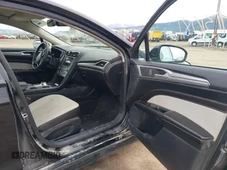 2020 Ford Fusion SE with VIN 3FA6P0HD1LR179527, listed as a IAAI auction lot 39131081 with 108,022 mi miles and . Bid and sale history available at DreamBid. Image 5.