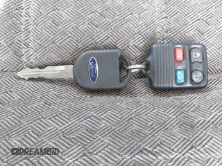 2003 Ford Explorer XLS z VIN 1FMZU62K53UC43048, wystawiony jako IAAI lot #42156423 z przebiegiem 153 619 mil mil oraz . Historia ofert i sprzedaży dostępna na DreamBid. Obrazek 11.
