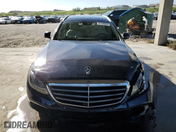 2019 Mercedes-Benz E 450 with VIN WDDZH6JB3KA623019, listed as a Copart auction lot 87320564 with 17,763 mi miles and Non Repairable. Bid and sale history available at DreamBid. Image 5.