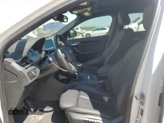 2023 BMW X2 sDrive28i with VIN WBXYH9C00P5V38984, listed as a Copart auction lot 50739725 with 47,287 mi miles and Salvage Title. Bid and sale history available at carsss.com. Image 7.