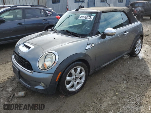 2010 MINI Convertible S with VIN WMWMS3C57ATY08895, listed as a Copart auction lot 41870075 with 101,573 mi miles and Clean title. Bid and sale history available at DreamBid. Image 1.