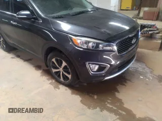 2016 Kia Sorento EX with VIN 5XYPH4A11GG147552, listed as a IAAI auction lot 41984320 with 106,494 mi miles. Bid and sale history available at carsss.com. Image 1.