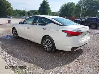 2024 Nissan Altima SV with VIN 1N4BL4DV2RN387119, listed as a IAAI auction lot 42563462 with 51,591 mi miles and . Bid and sale history available at DreamBid. Image 3.