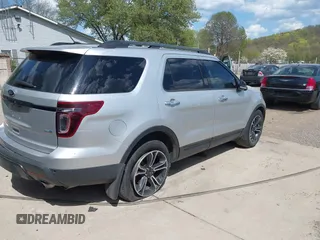 2013 Ford Explorer Sport z VIN 1FM5K8GT3DGC08879, wystawiony jako IAAI lot #42120822 z przebiegiem 183 713 mil mil oraz . Historia ofert i sprzedaży dostępna na DreamBid. Obrazek 4.