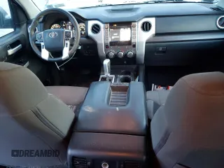 2018 Toyota Tundra 2WD SR5 with VIN 5TFEY5F1XJX242878, listed as a Copart auction lot 86533234 with 156,936 mi miles and Salvage Title. Bid and sale history available at carsss.com. Image 8.