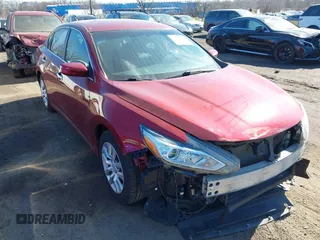 2018 Nissan Altima SV with VIN 1N4AL3AP7JC174100, listed as a IAAI auction lot 41617411 with 99,532 mi miles and . Bid and sale history available at carsss.com. Image 1.