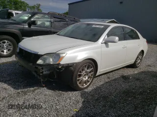 2007 Toyota Avalon XL z VIN 4T1BK36B67U251181, wystawiony jako Copart lot #58021485 z przebiegiem 166 367 mil mil oraz Szkoda całkowita • Salvage title. Historia ofert i sprzedaży dostępna na DreamBid. Obrazek 1.