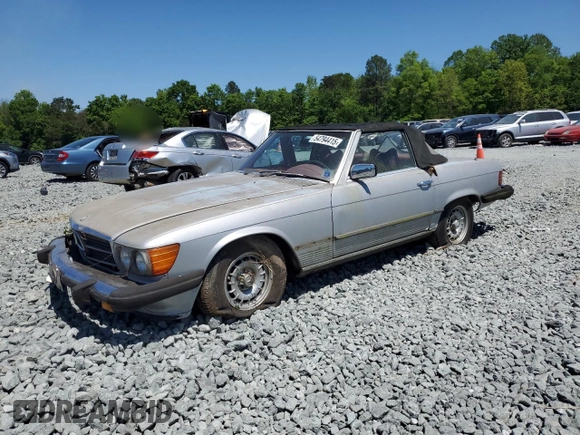 1979 Mercedes-Benz SL with VIN 10704412057129, listed as a Copart auction lot 54794415 with 141,122 mi miles and Clean title. Bid and sale history available at DreamBid. Image 1.