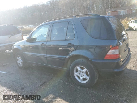 2000 Mercedes-Benz M-Class with VIN 4JGAB54E9YA152815, listed as a Copart auction lot 82996314 with 0 mi miles and Salvage Title. Bid and sale history available at carsss.com. Image 2.