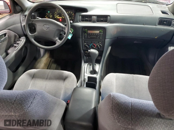 2000 Toyota Camry CE z VIN 4T1BG22K2YU938855, wystawiony jako Copart lot #56047305 z przebiegiem 129 096 mil mil oraz Szkoda całkowita • Salvage title. Historia ofert i sprzedaży dostępna na DreamBid. Obrazek 8.