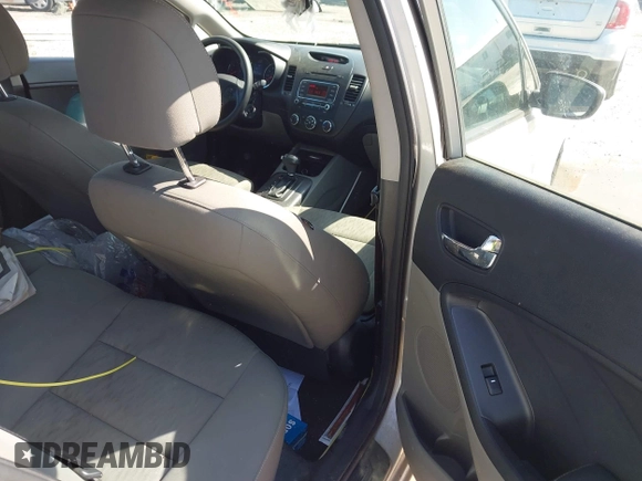 2015 Kia Forte LX with VIN KNAFK4A67F5340351, listed as a IAAI auction lot 41982078 with 217,530 mi miles. Bid and sale history available at carsss.com. Image 8.