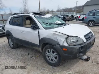 2006 Hyundai Tucson GLS with VIN KM8JN72D26U322893, listed as a IAAI auction lot 41882842 with 116,972 mi miles. Bid and sale history available at carsss.com. Image 1.