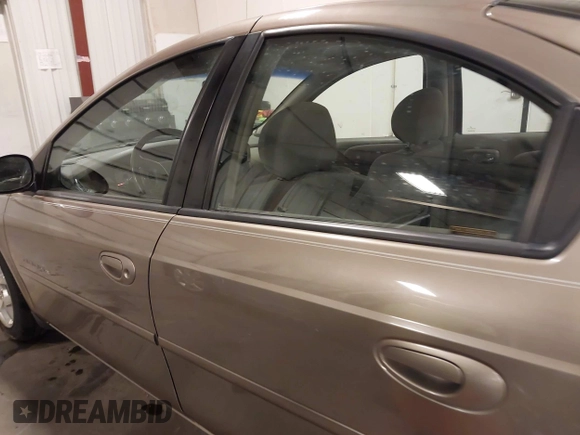 2000 Dodge Neon Highline with VIN 1B3ES46C9YD773497, listed as a IAAI auction lot 41890890 with 106,889 mi miles and . Bid and sale history available at carsss.com. Image 14.