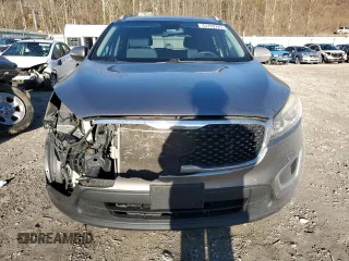 2016 Kia Sorento LX with VIN 5XYPG4A32GG145376, listed as a Copart auction lot 43728725 with 111,648 mi miles and Salvage Title. Bid and sale history available at DreamBid. Image 5.