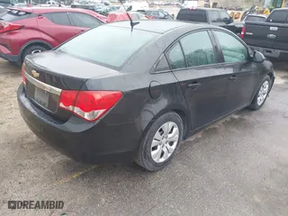 2014 Chevrolet Cruze LS with VIN 1G1PA5SG5E7187746, listed as a IAAI auction lot 41928039 with 98,633 mi miles. Bid and sale history available at carsss.com. Image 4.